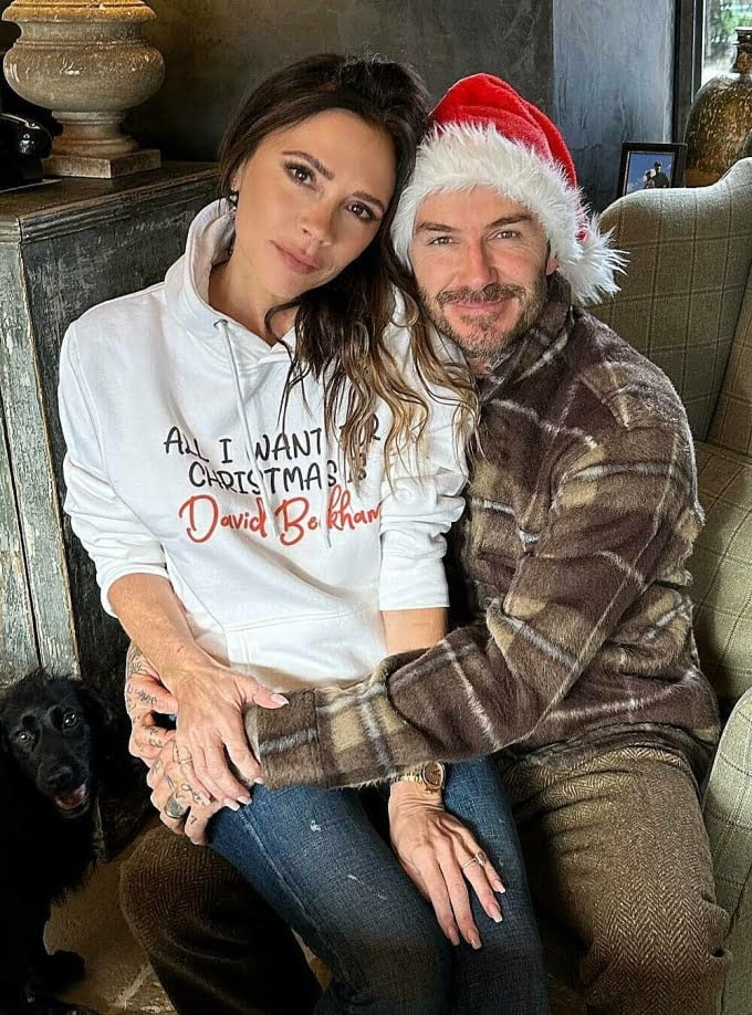 David Beckham cùng vợ vào giáng sinh 2022 vừa qua
