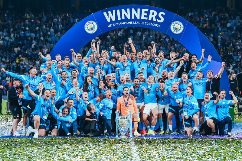 Câu lạc bộ Manchester City ăn mừng chức vô địch cúp C1